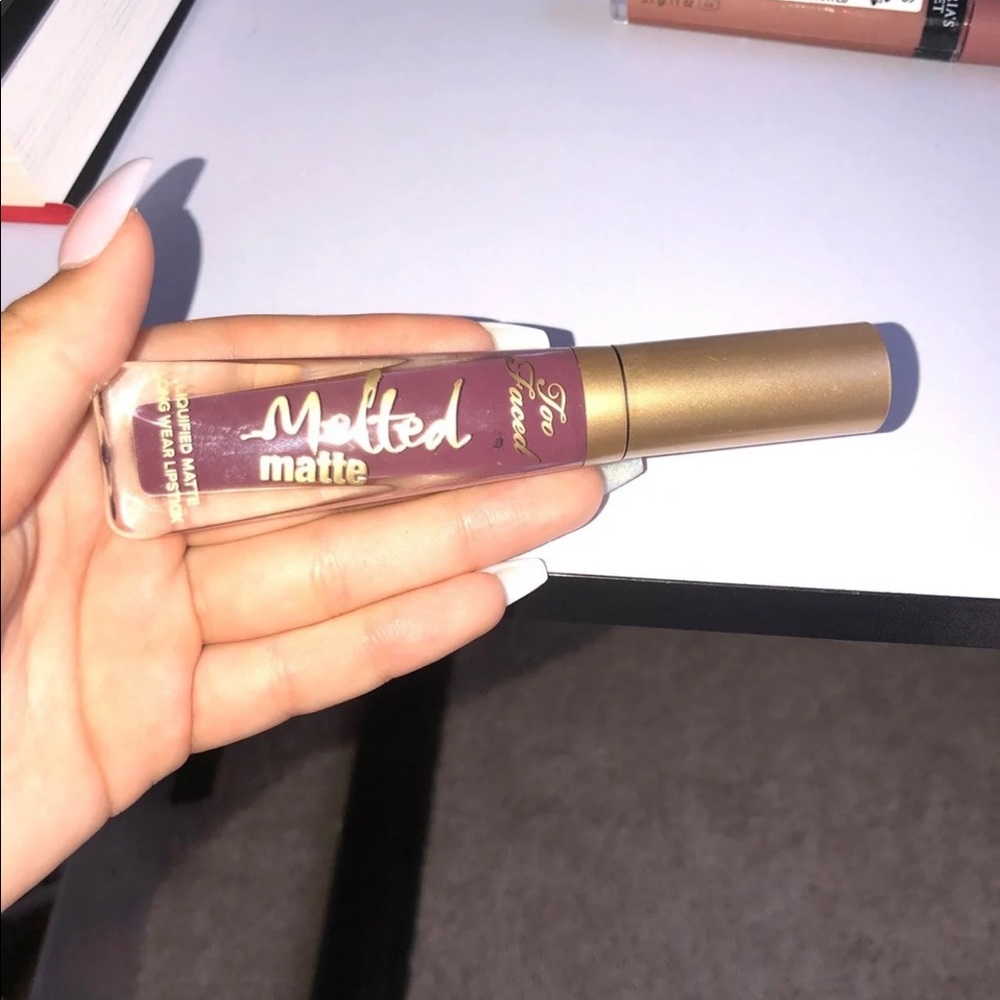 Two faced melted matte lip stain